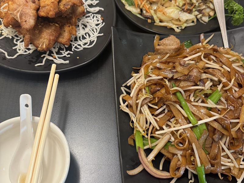 Sun Hong BBQ & Seafood Restaurant | Chinese food